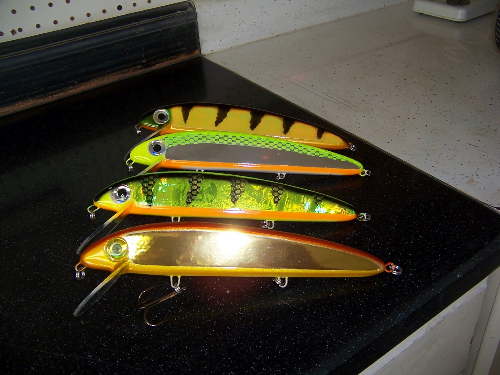Ricks Musky Bait Building Third batch 2012 Muskie Baits