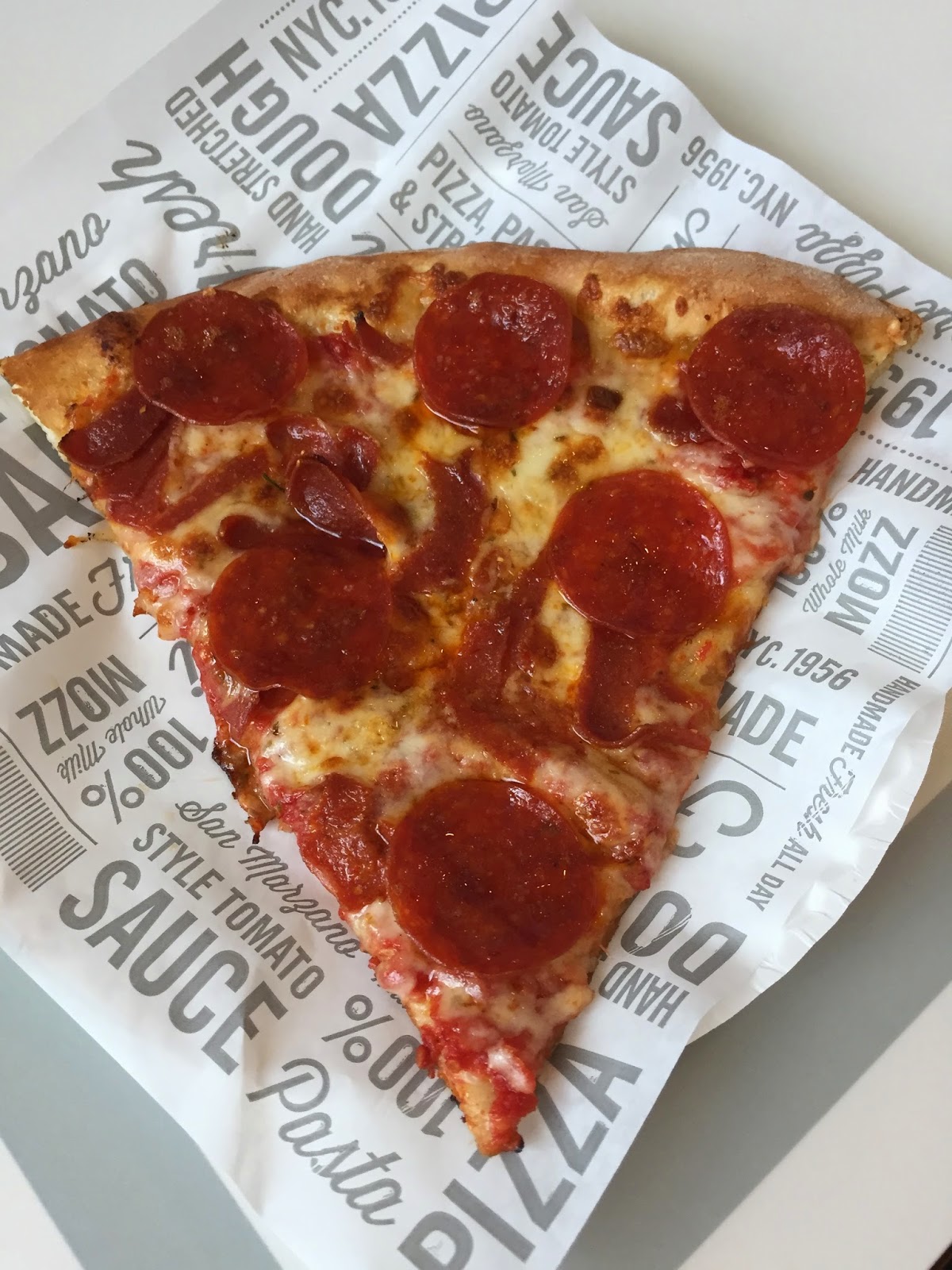 Mommy's Favorite Things Sbarro Xtreme Double Duo Pepperoni Review