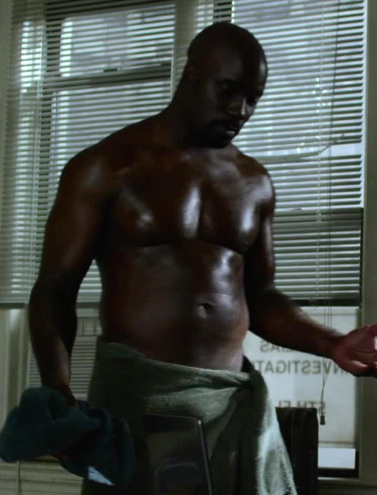 mike%2Bcolter%2Bshirtless.png