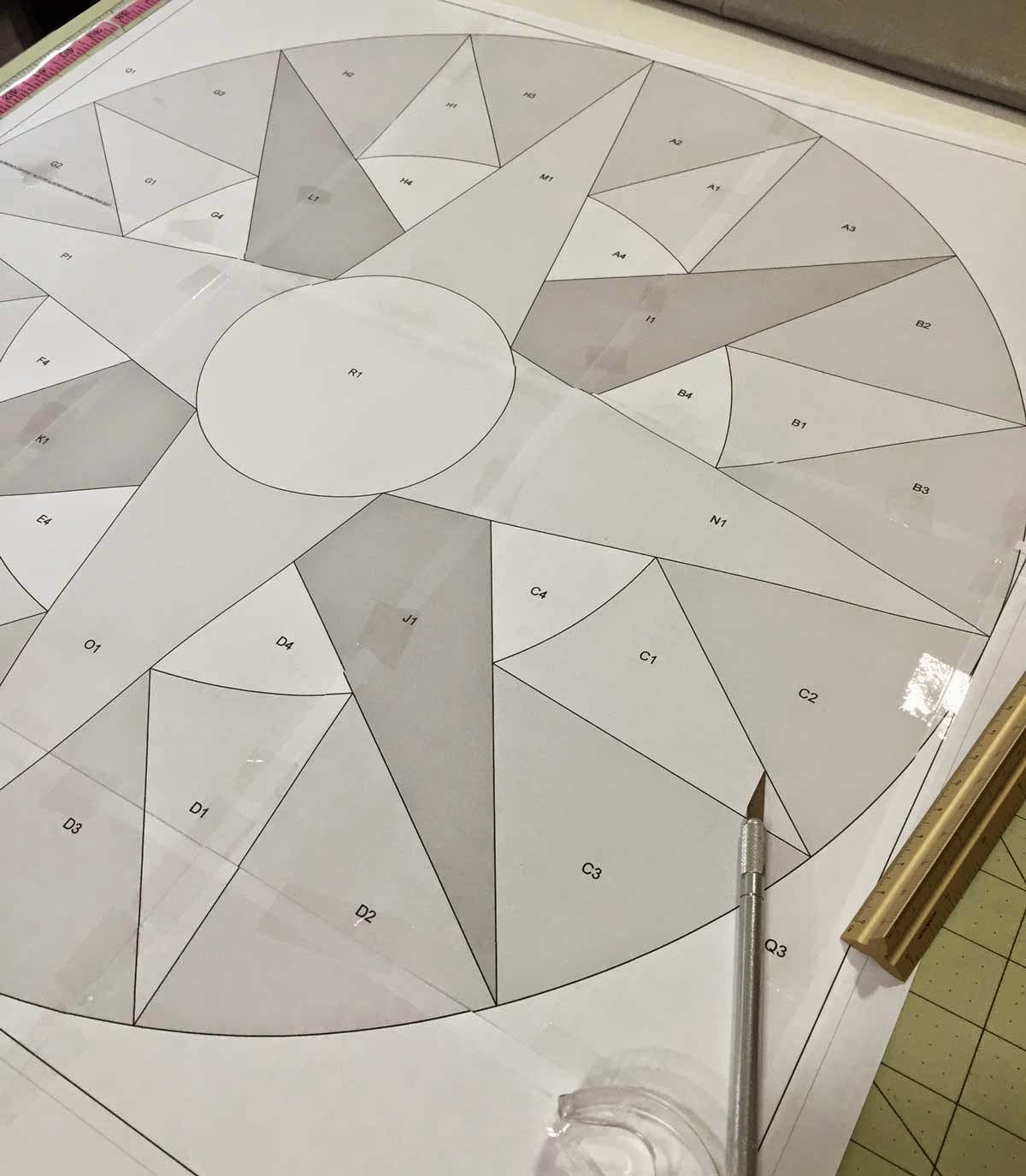 Hello Stitch Mariner's Compass Floor Cushion Tutorial