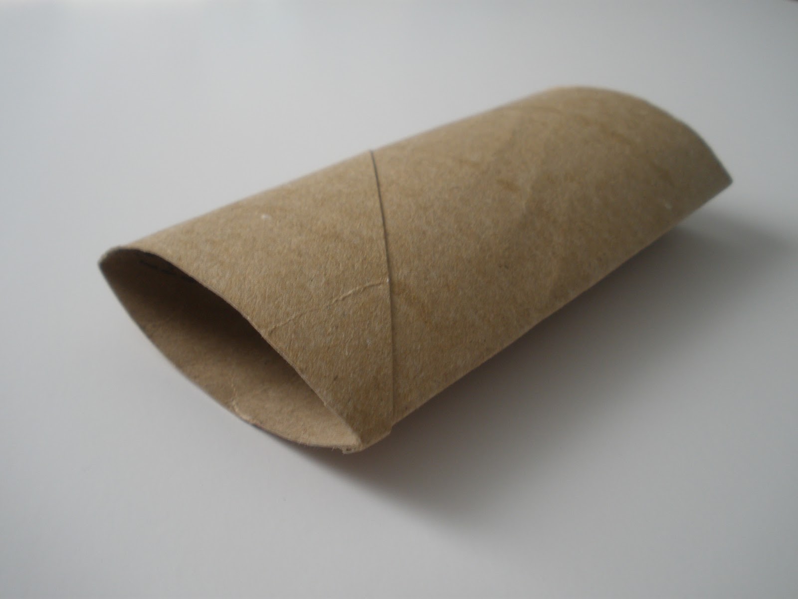 handmade by stacy vaughn paper tube girft card holder