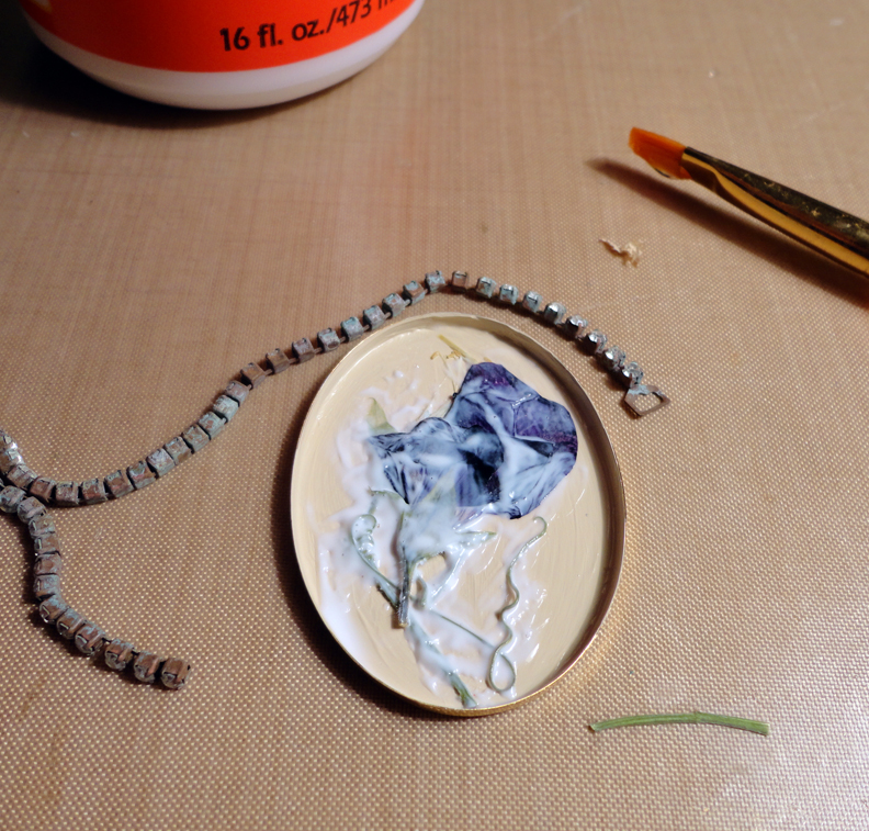 Resin Crafts Dried Flowers In Resin