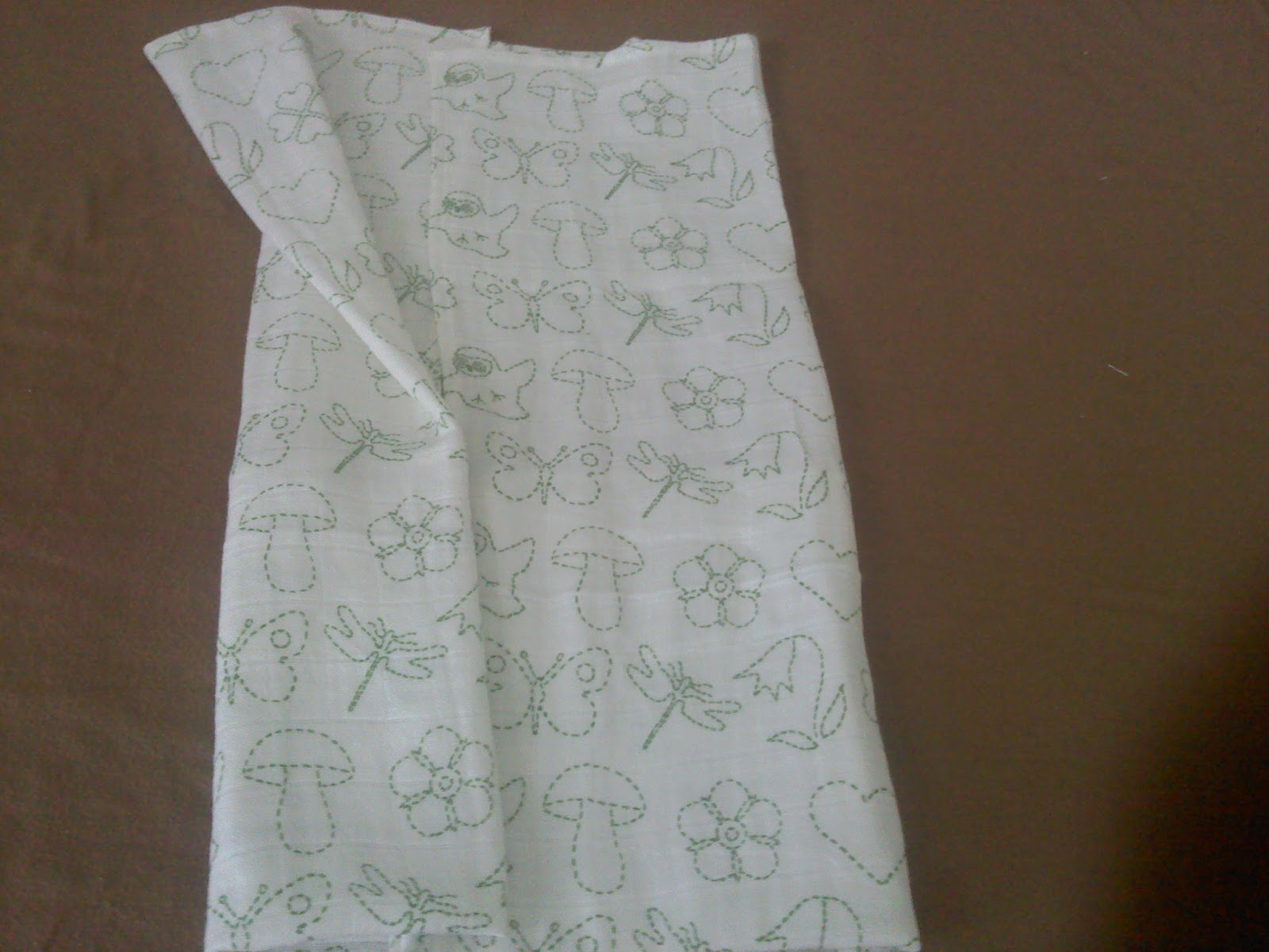 Crunchy Green Health Nut Using Ikea "burp" cloths as Flat diapers