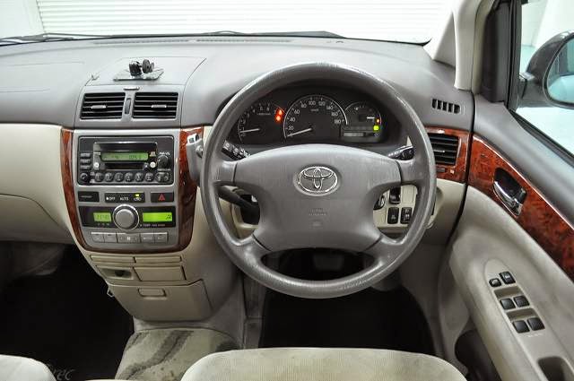 Toyota Ipsum 240