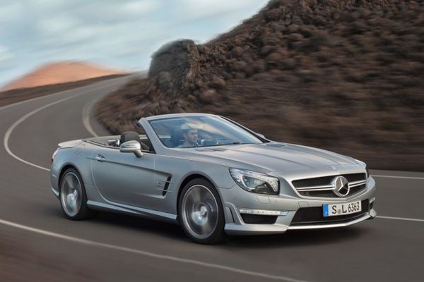 Replacing the old SL model this 2013 MercedesBenz SL63 AMG was revealed at 