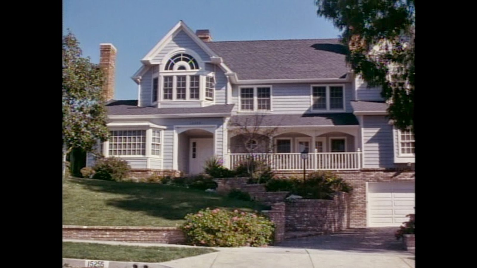 SetJetter & Movie Locations and More A Woman Scorned The Betty