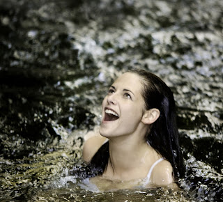 the-twilight-breaking-down-part-1-Kristen-Stewart