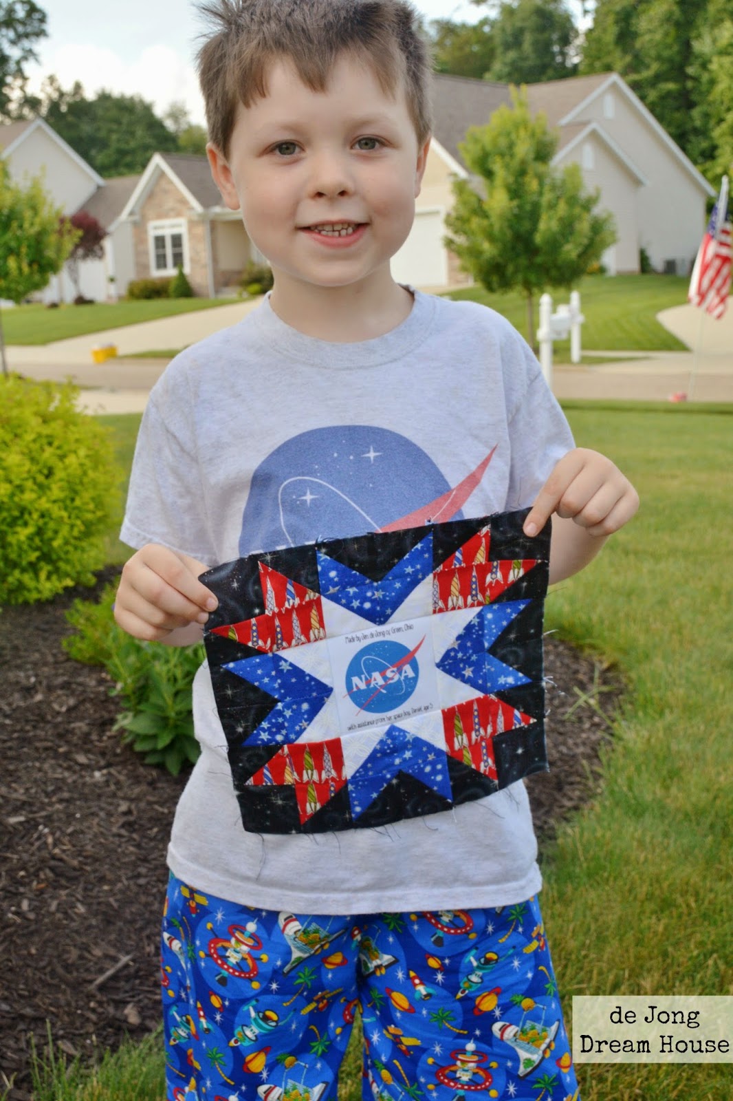 de Jong Dream House Astronomical Quilt Block Challenge