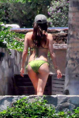 Eva Longoria in a Bikini (Booty Shot) at Los Cabos
