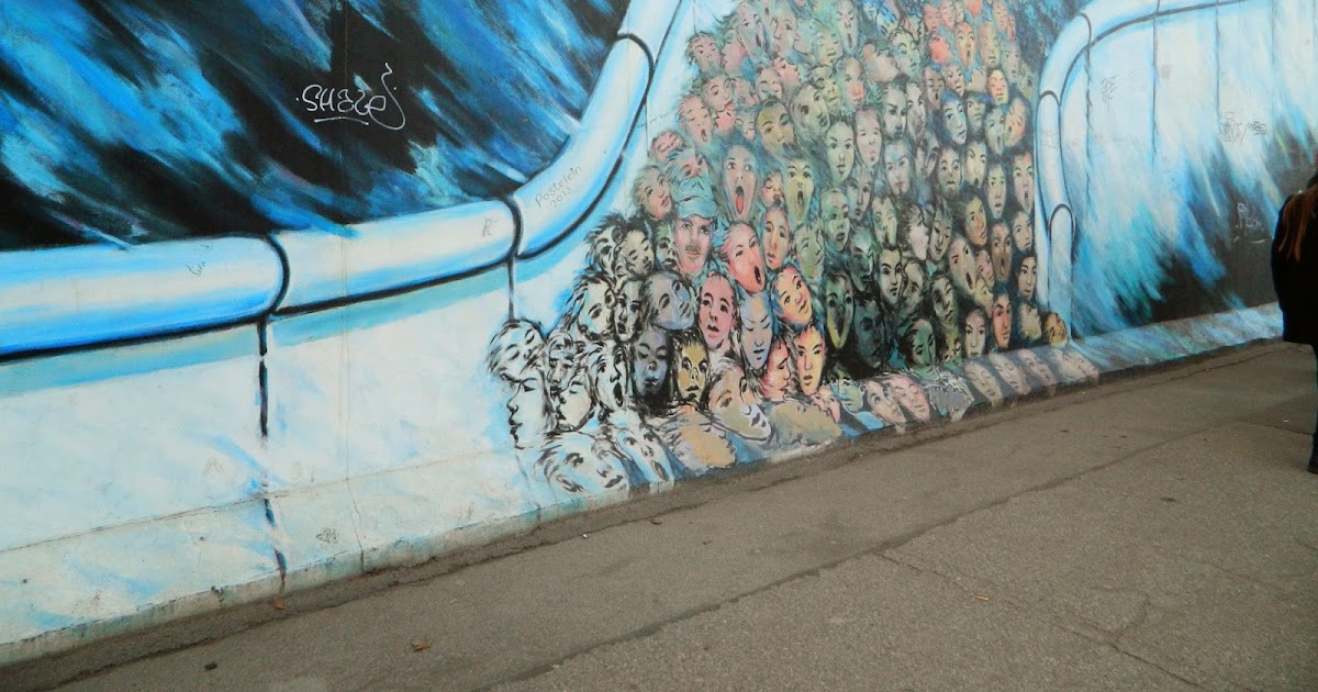 Photos Look For The Better World The Fall Of The Berlin Wall