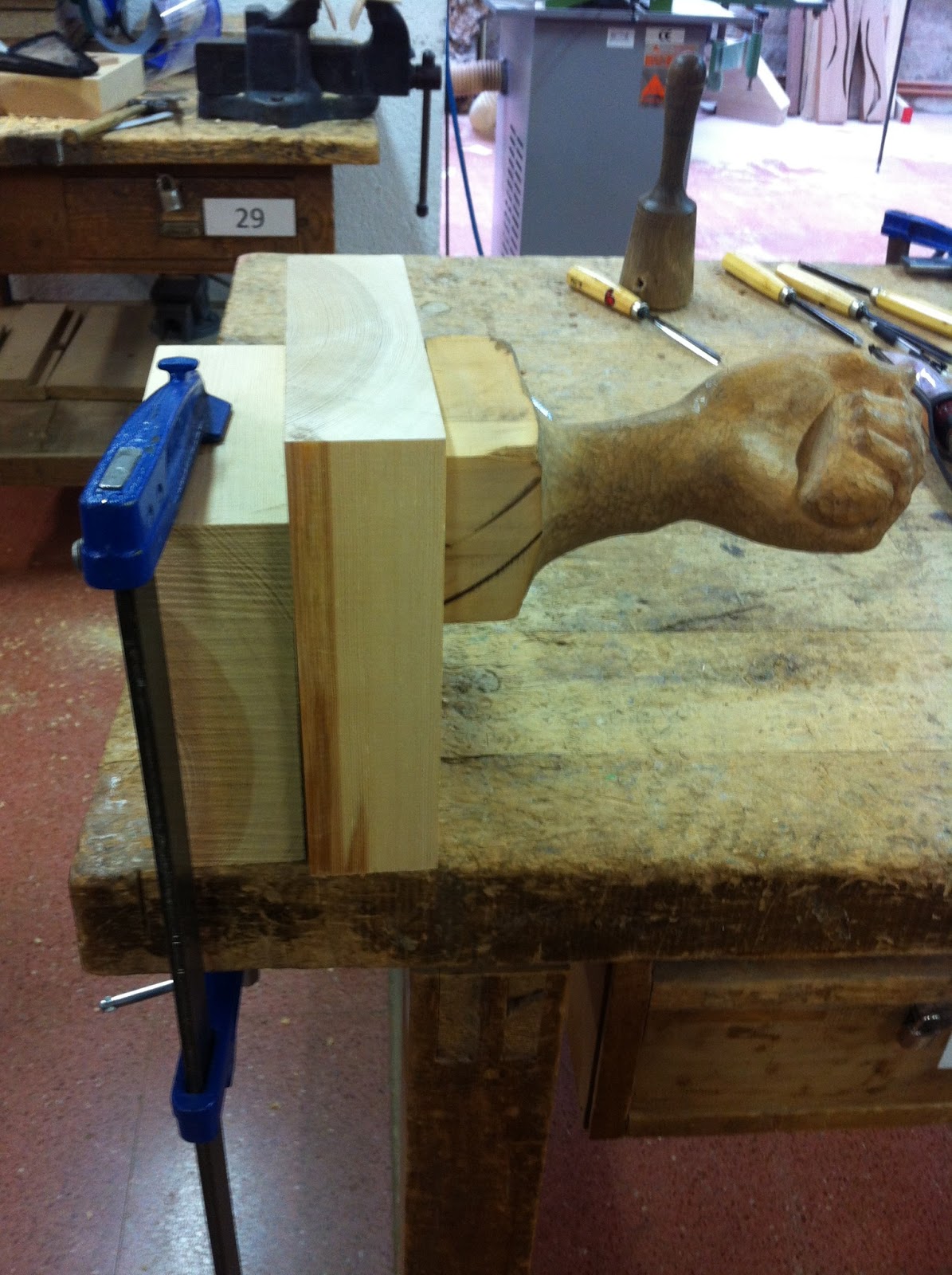 TALLER DE TÉCNICAS ESCULTÓRICAS EN MADERA ESCUELA DE ARTE LA PALMA