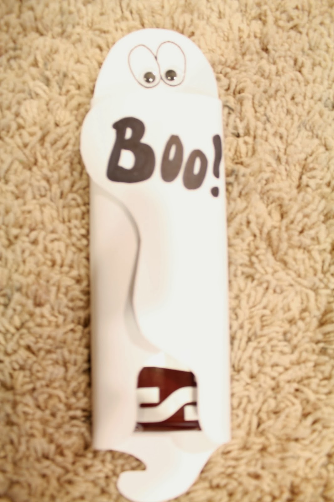 Potpourri Mommy: Halloween Chocolate Bar Covers
