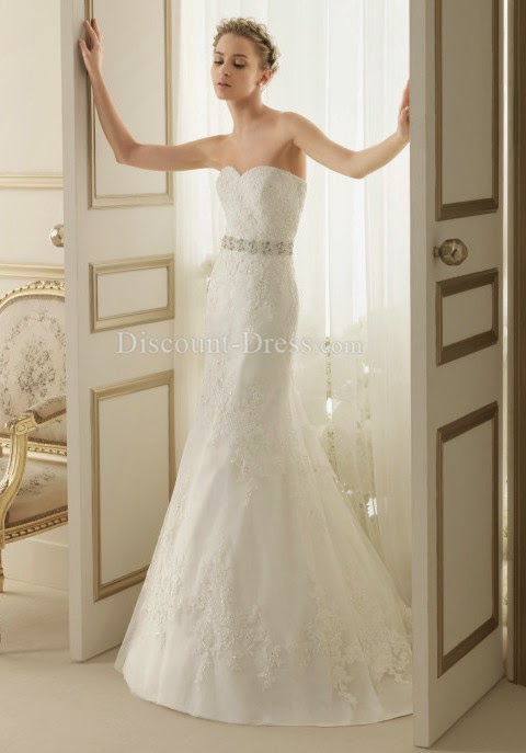 Elegant Mermaid Sweetheart Lace Low Back Floor Length Wedding Gown