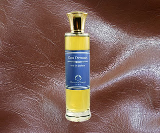 Perfume “Les Nombres D’Or” de Mona di Orio hombres
