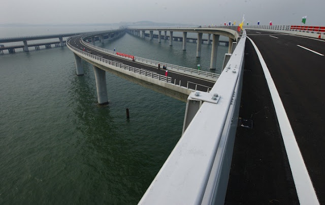 World's Longest Sea Bridge in China_11 Pics