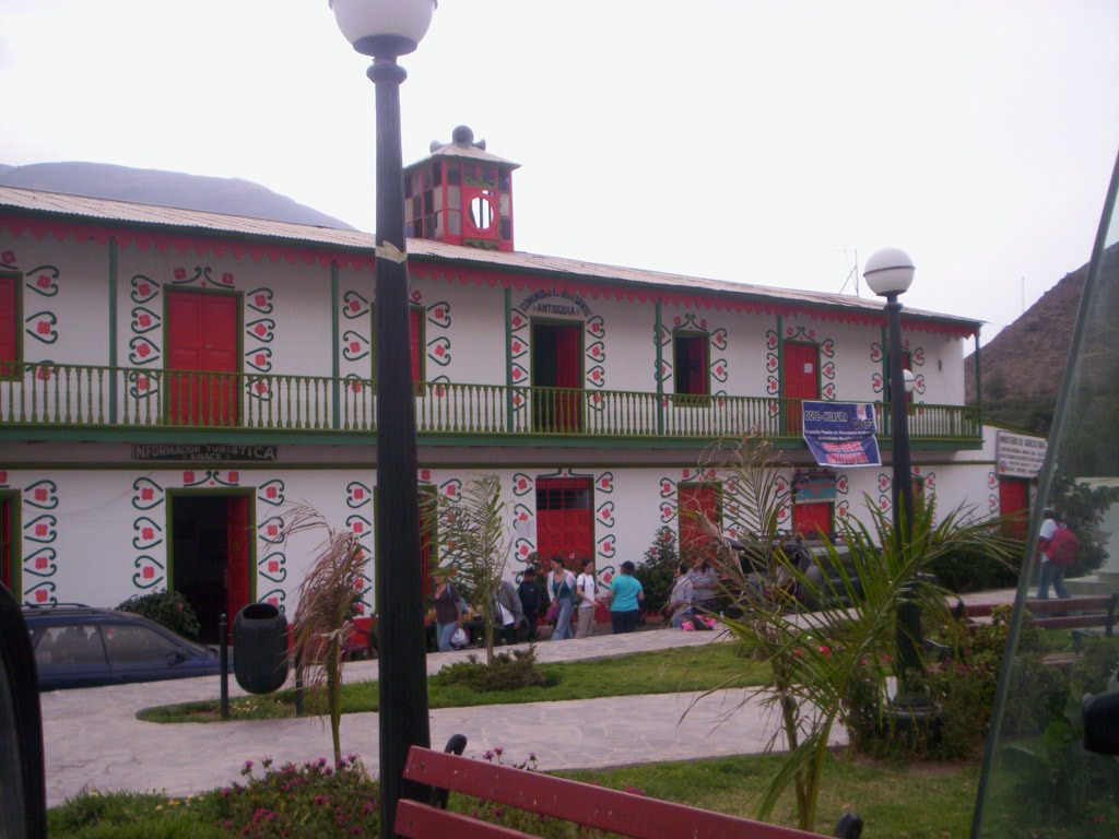 BALCON COLORIDO