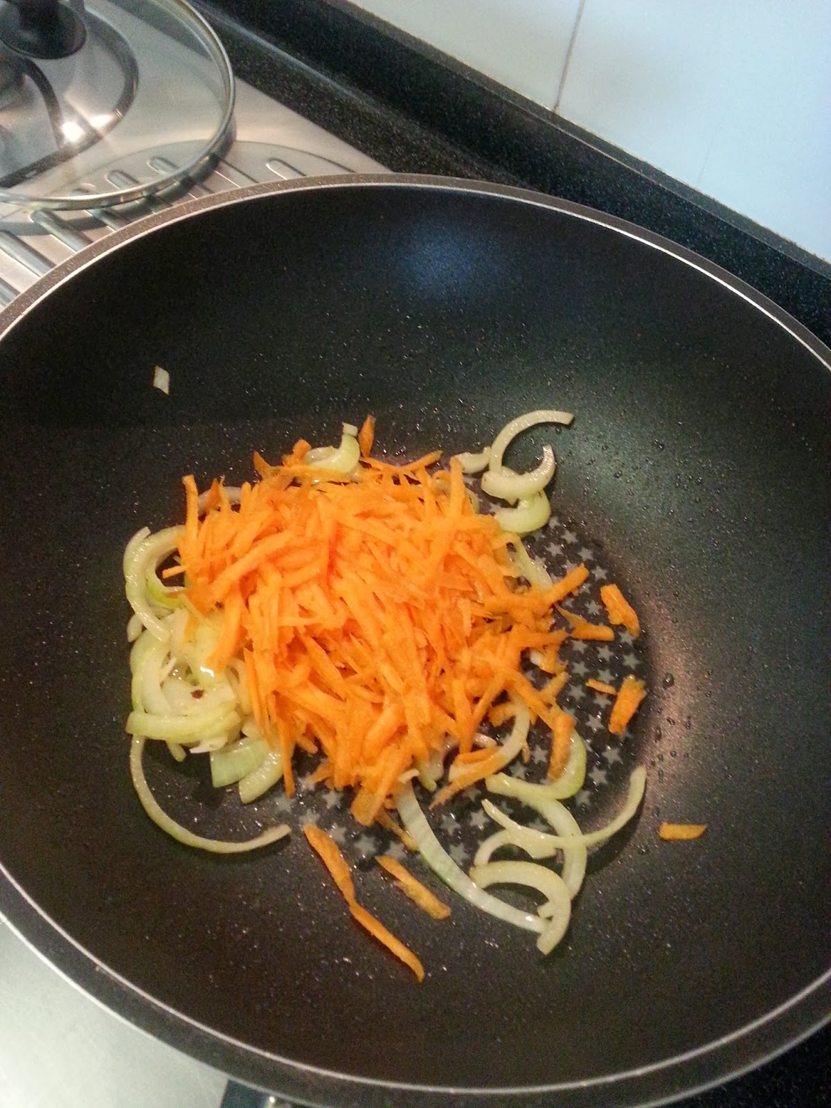 Spicy Peanut Sauce Pasta with Shrimp Delishar Singapore Cooking