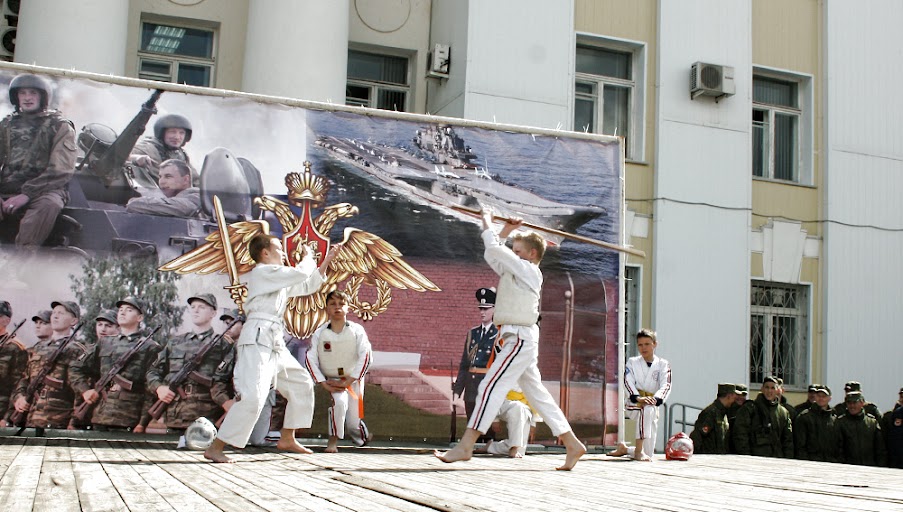 Показательные выступления каратистов (дети)