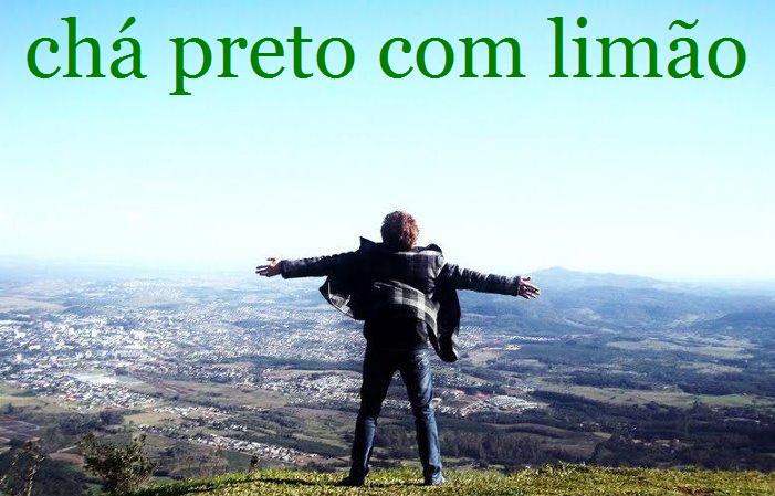 Chá preto com limão