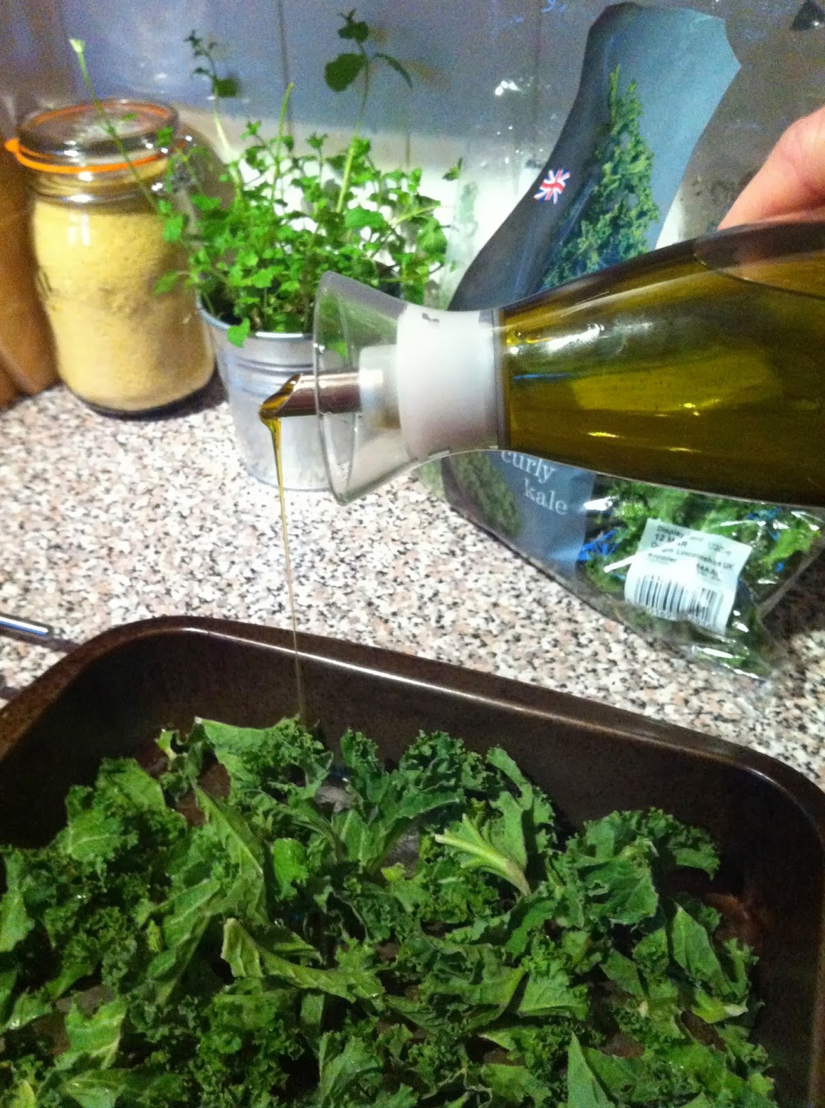 Kale crisp recipe THIS IS HANNAH