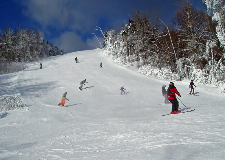 TOP 10 SKI RESORTS IN NEW ENGLAND!