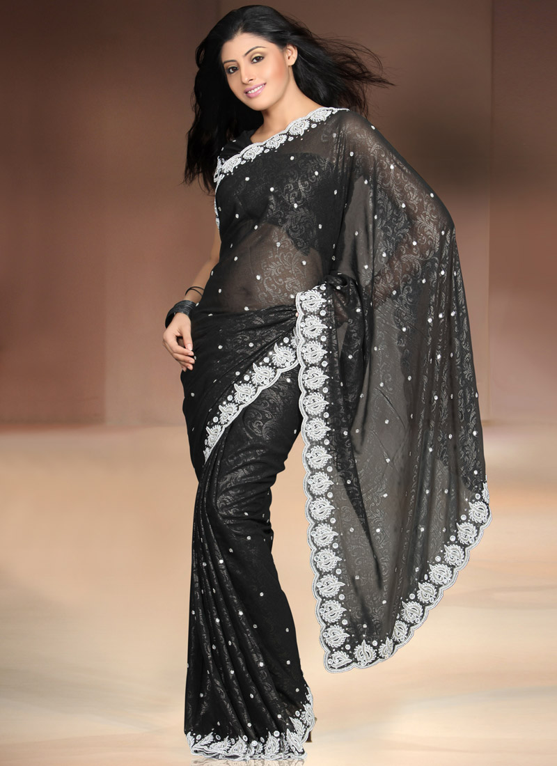MEHANDI DESIGNS WORLD ACTRESS IN BLACK SAREES