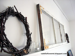 shabby chic, eller :) Ramhylla