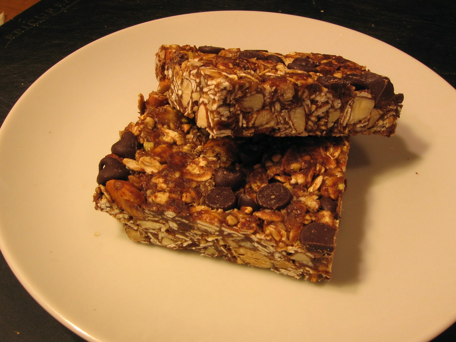 Olalliberry Chocolate Chip and Date Granola Bars