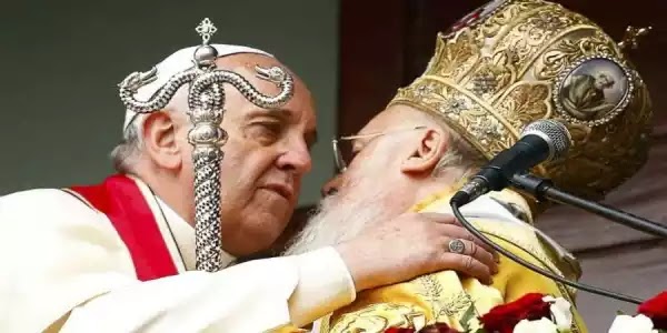 Πάπας και Βαρθολομαίος ανακοίνωσαν σήμερα: «Εκεί θα προσεύχεστε» Πάπας και Βαρθολομαίος ανακοίνωσαν σήμερα: «Εκεί θα προσεύχεστε»