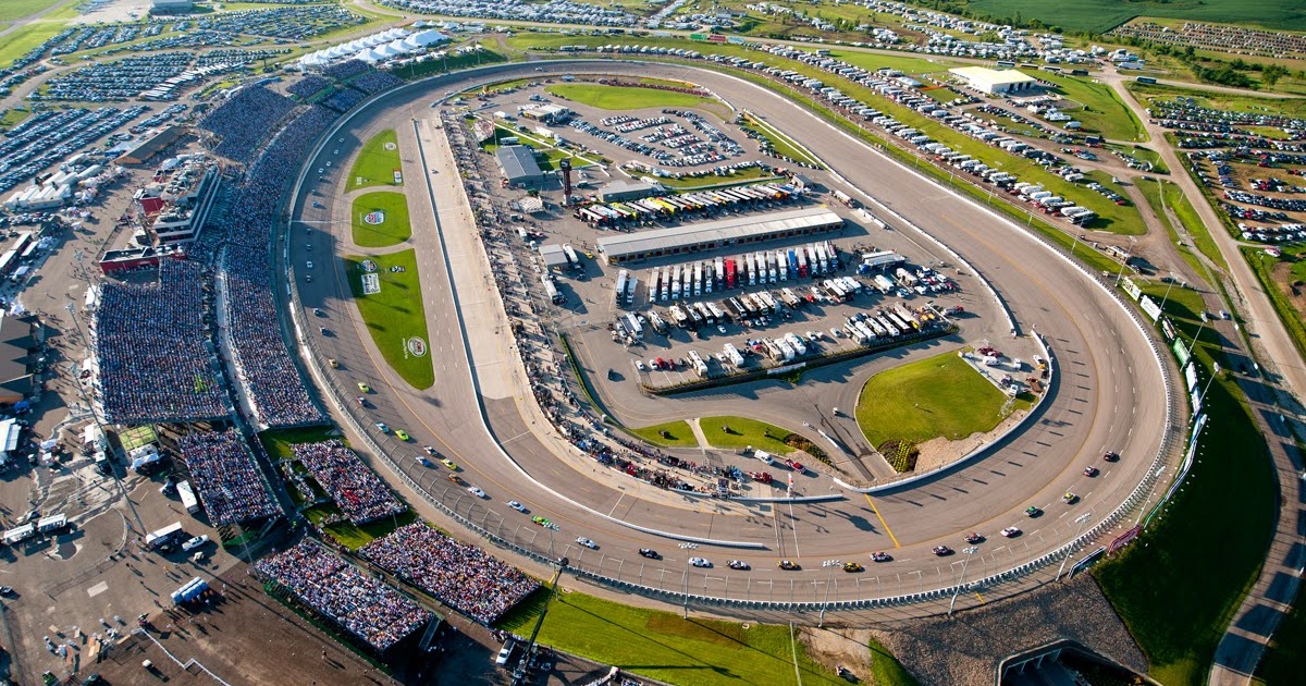Behind the Wall 2014 Iowa Speedway Newton 250