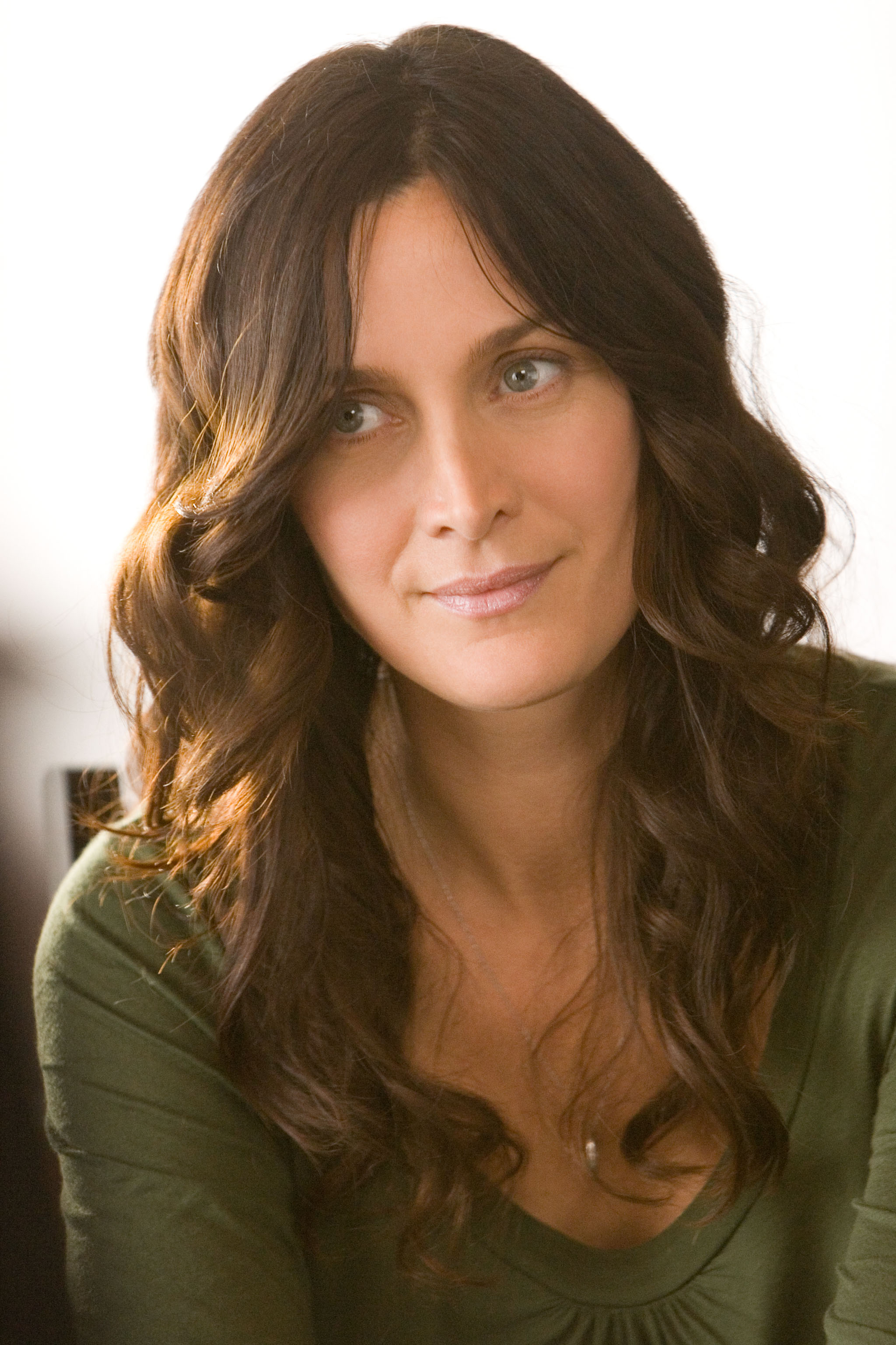 Carrie-Anne Moss summary | Film Actresses