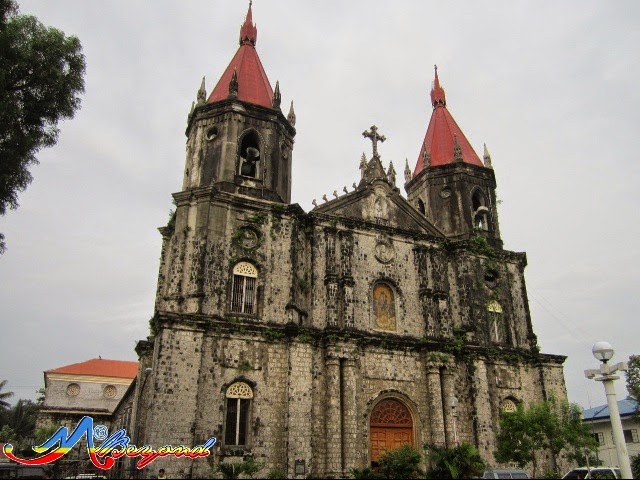 molo church iloilo, st annes church, iloilo churches, iloilo tourist spots, what to do in iloilo, around iloilo city, where to go in iloilo, iloilo travel blog