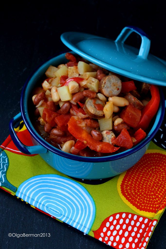 Mango & Tomato Summer Chili Bean, Potato, Pepper & Sausage Stew Recipe