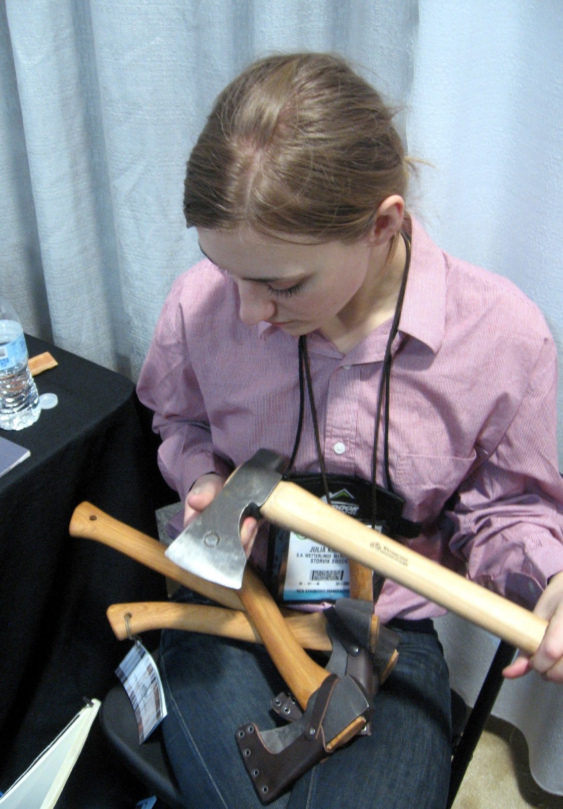 Rocky Mountain Bushcraft Les Stroud Bushman Axe Issues\Conversation