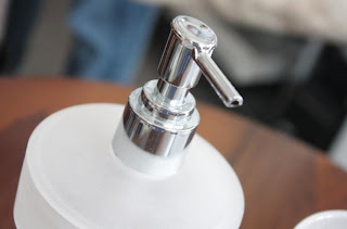 Especial accesorios baño / Nivel | Muebles de Jardín y Regalos