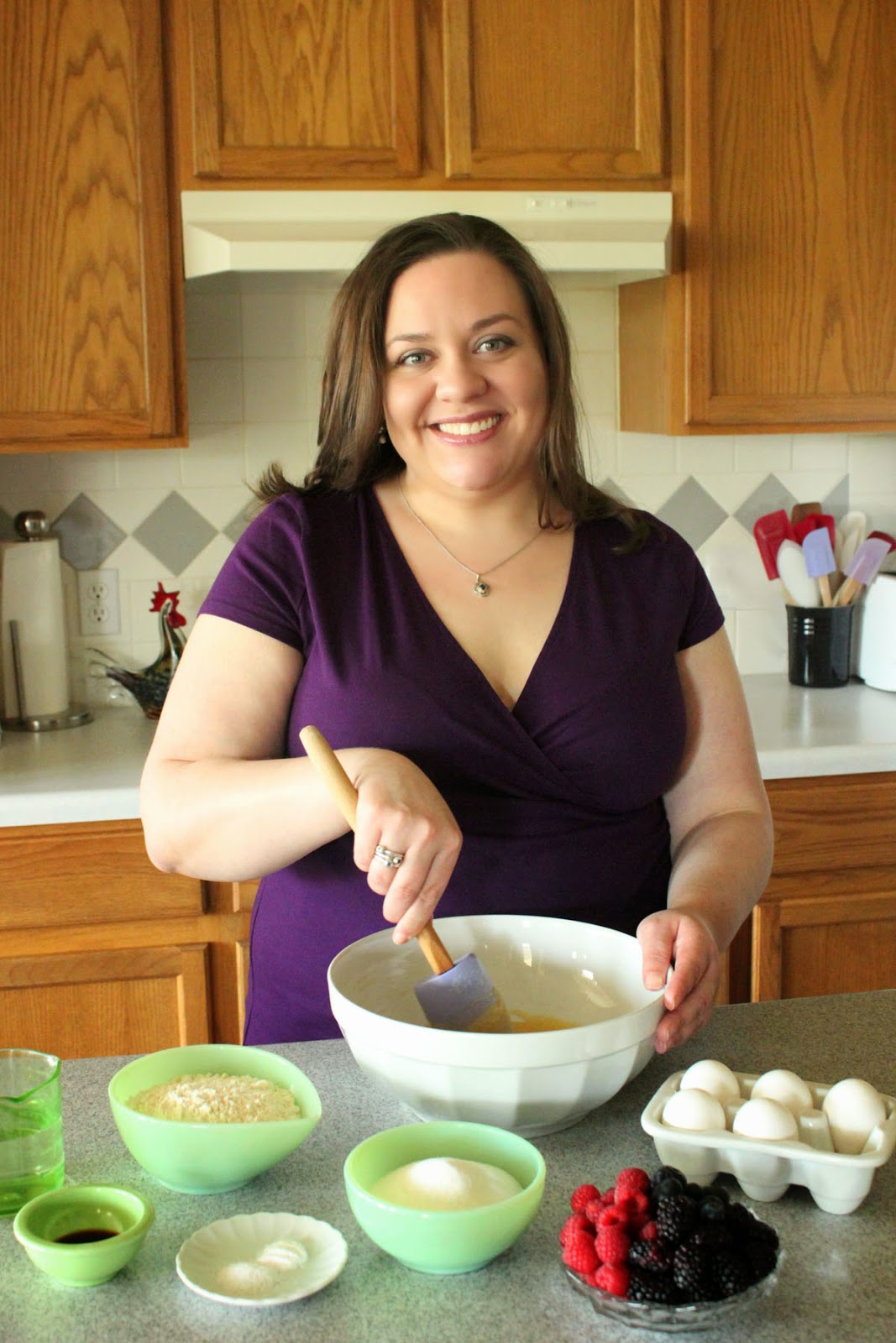 Eva Strauss Iwia - Please Lick Me - embedycc