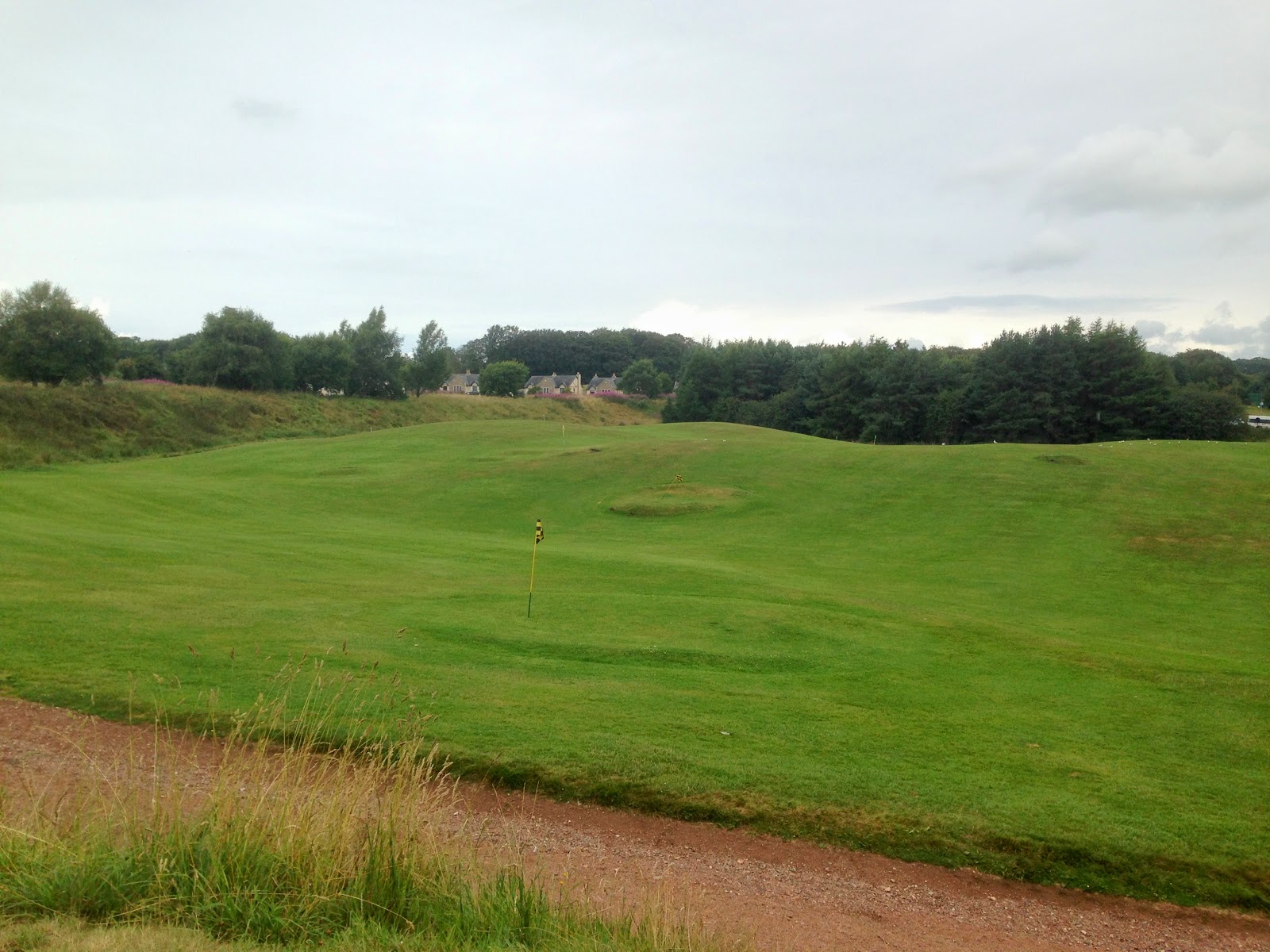 Scottish golf courses all of them Lanark Loch Pitch and Putt Course