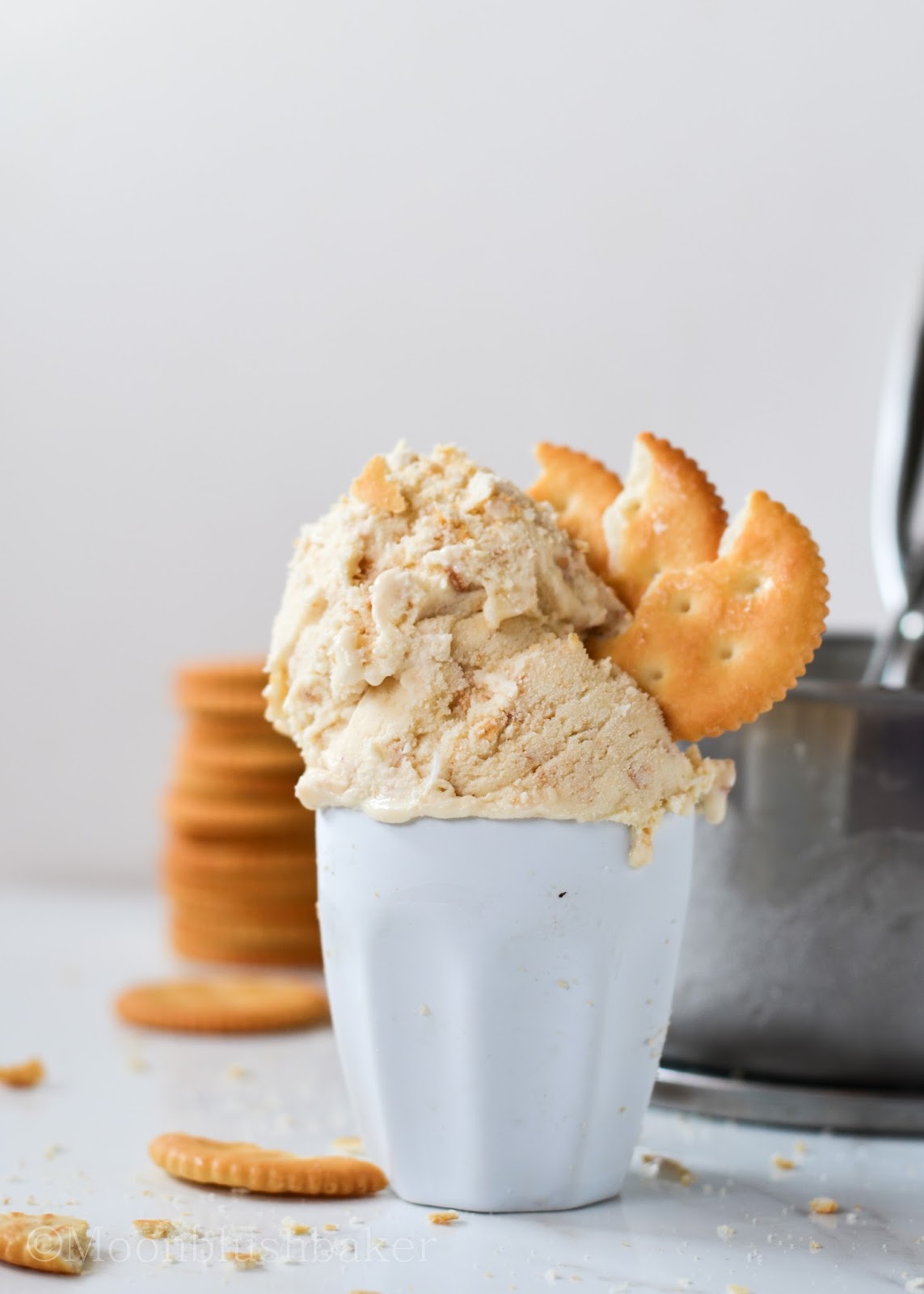 When life gives you lemons…/Ritz cracker ice cream The moonblush Baker