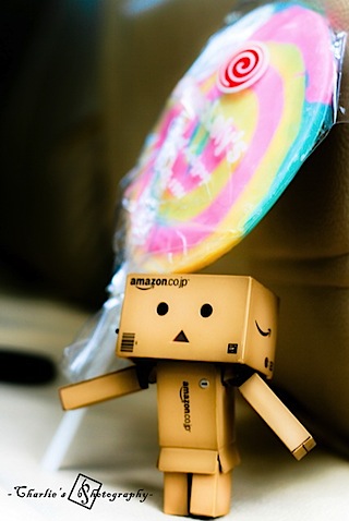Danbo's giving me a candy Love you 