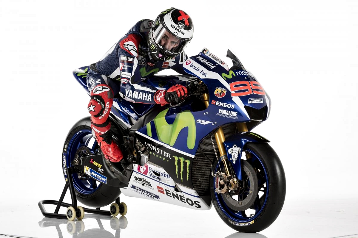 Gallery Foto Valentino Rossi Dan Lorenzo Dengan Motor Yamaha YZR