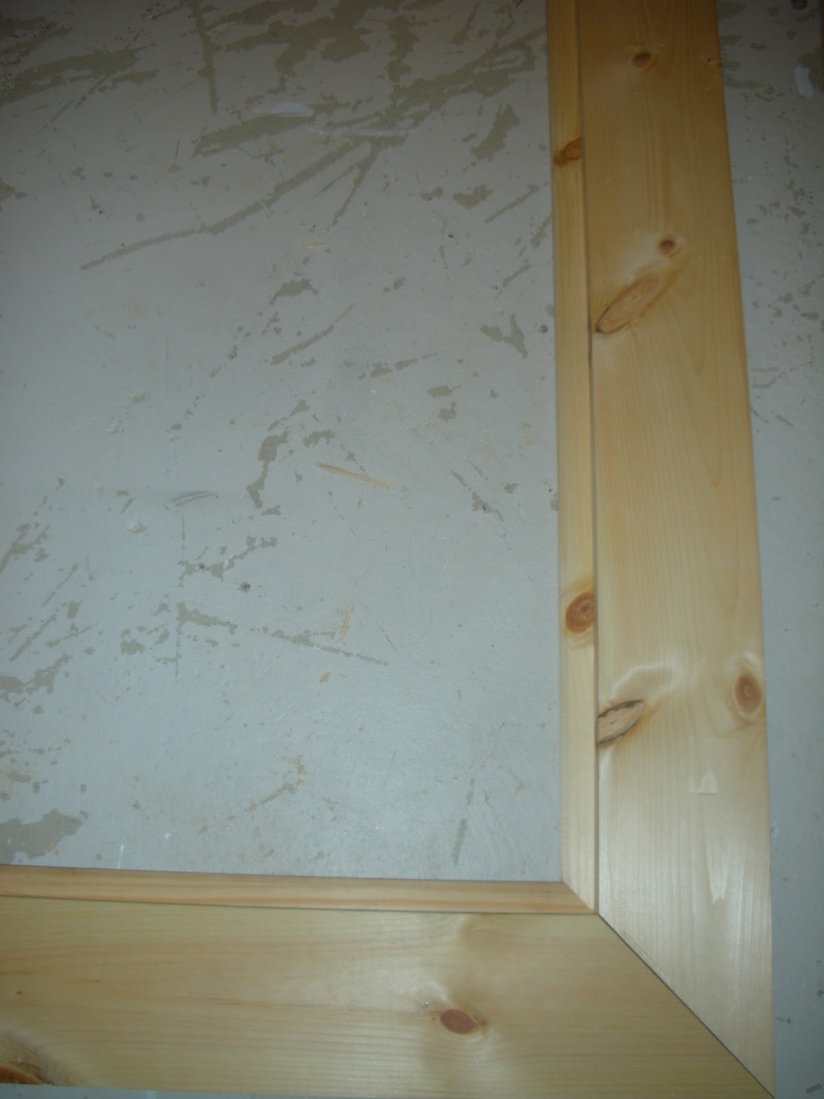 Swoon Style and Home DIY Tutorial Make Your Own Rustic Chunky Frame