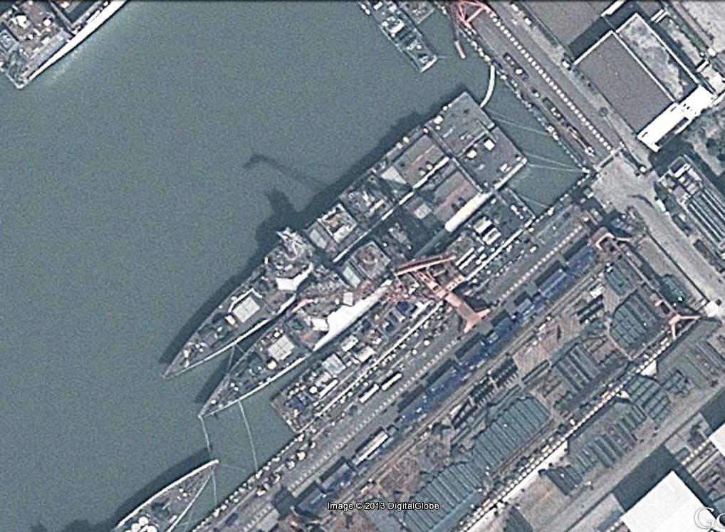 ARMADA DE CHINA Type+052D+LUYANG+III+Class+Destroyer+in+Google+Earth+(1)