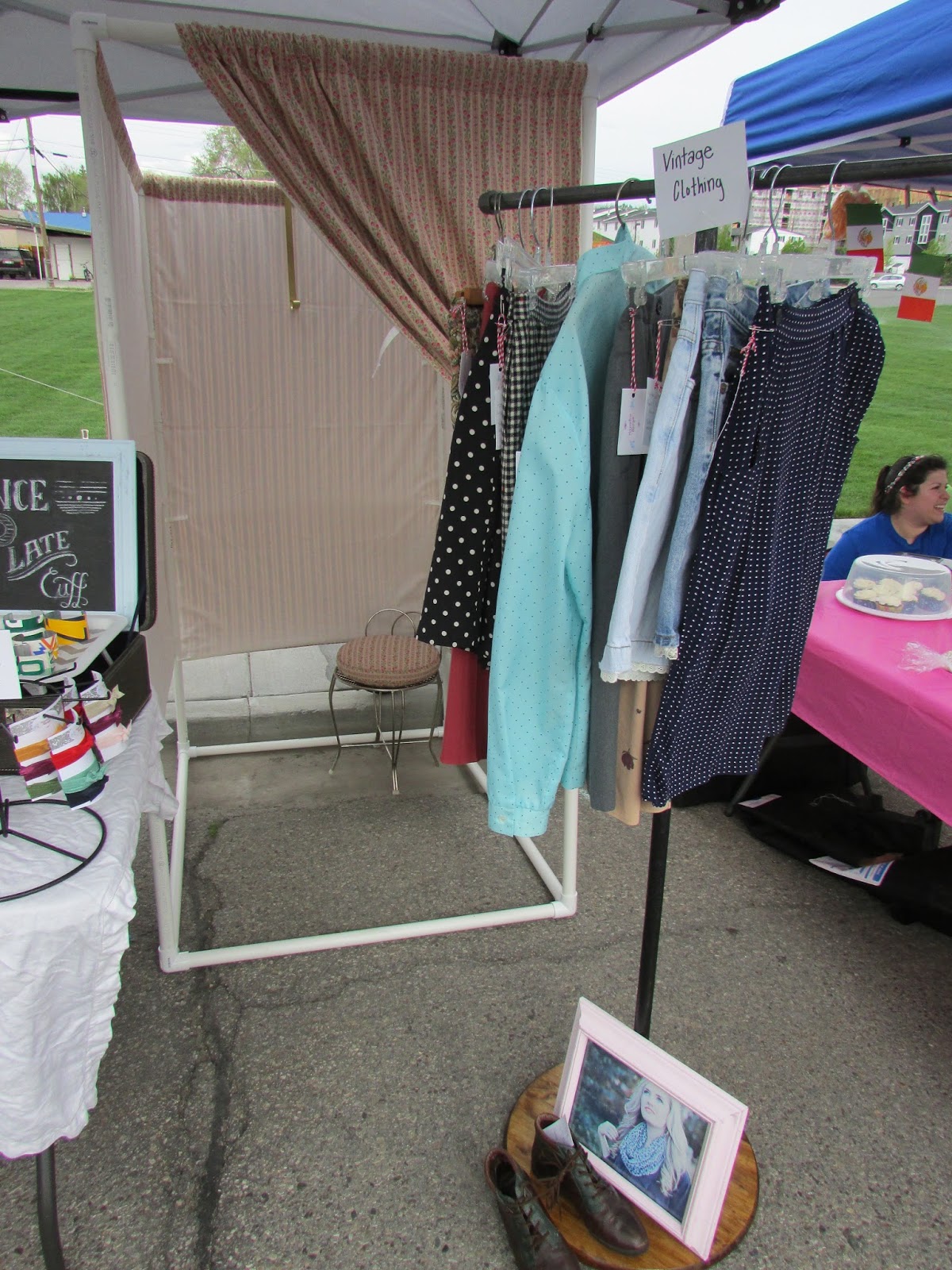 Charming How To Make A Portable Dressing Room Part - 18: Here It Is All Done And Being Cute At The Farmers Market. It Goes Perfectly In My Portable Changing Room. Charming How To Make A Portable Dressing Room Part - 18: Here It Is All Done And Being Cute At The Farmers Market. It Goes Perfectly In My Portable Changing Room.