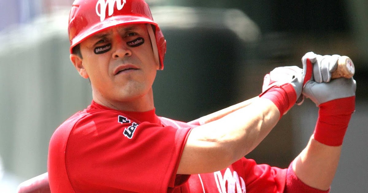 BEISBOL CAMPECHANO * DIABLOS ROJOS RENDIRA HOMENAJE A VÍCTOR 'FLAMINGO