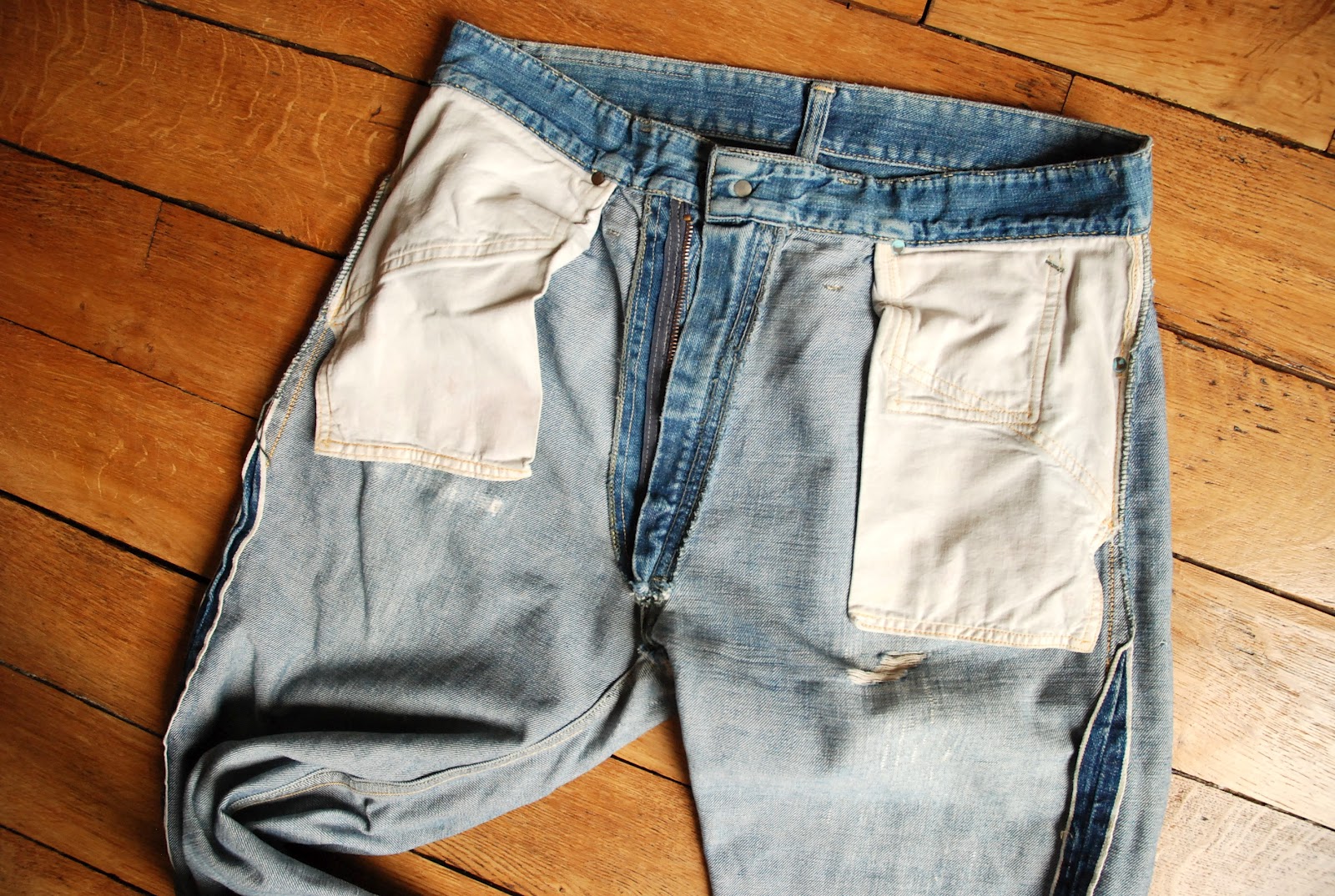 The Vintage Catalogue SOLD !!! 50's Faded indigo denim Headlight jeans