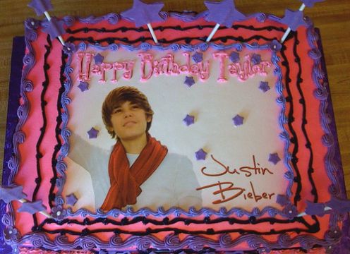 justin bieber cake pictures. Justin Bieber 16 Birthday Cake
