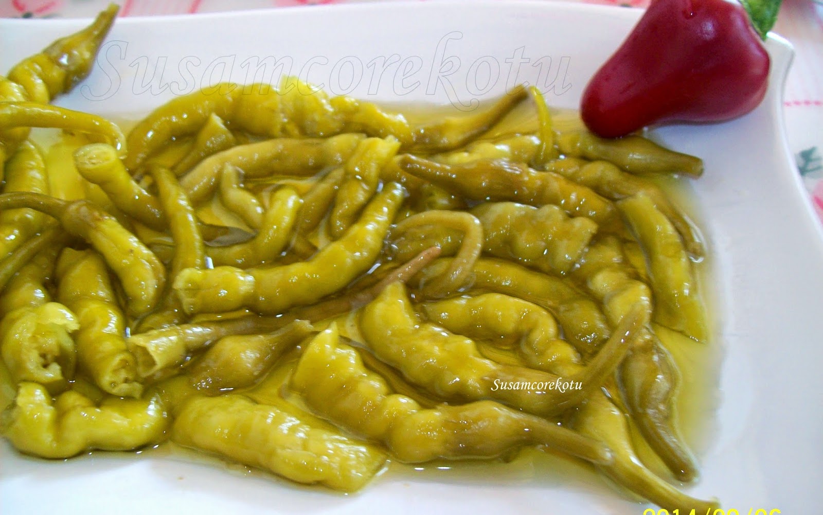 Çarliston Biber Salatası Tarifi Denenmiş Tarifi Çarliston Biber Salatası Tarifi Denenmiş Tarifi