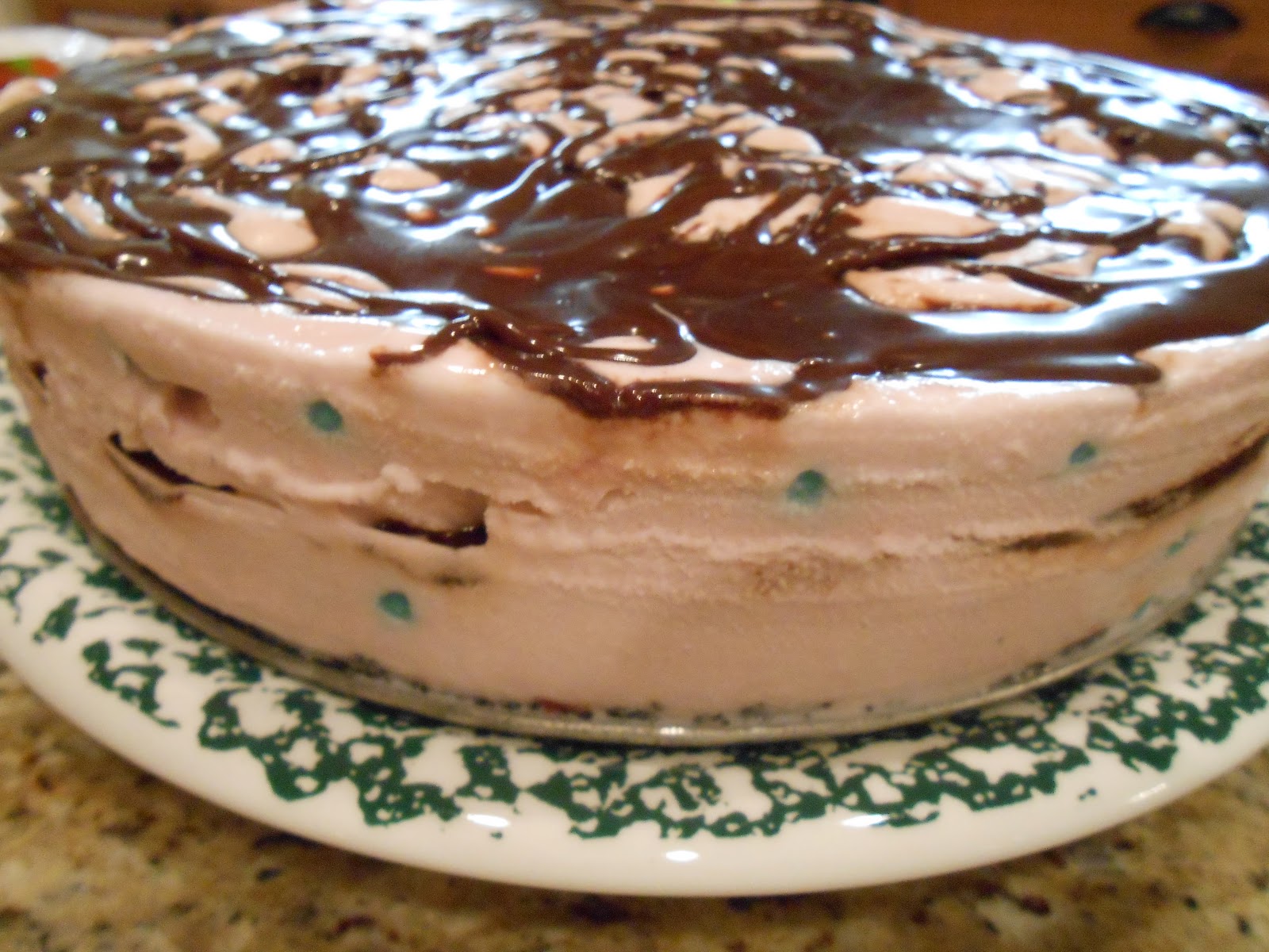 Kitty's Kozy Kitchen: Peppermint Ice Cream Dessert with Cookie Crust