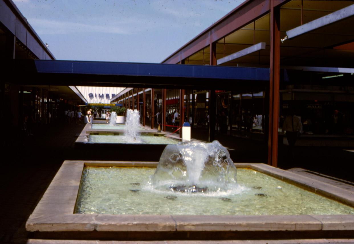 LOCAL HISTORY MATTERS: Pei designed Roosevelt Field Mall - Blog