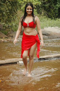 Amrutha Valli wet showing cleavage navel and milky thighs2